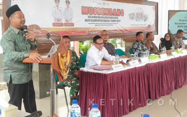 Thumbnail Berita - Balongpanggang Bangga! Musrenbang Dihadiri Bupati, Empat Prioritas Pembangunan Jadi Sorotan