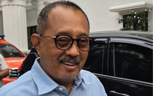 Thumbnail Berita - Armuji Penuhi Panggilan Polisi, Ini Penjelasan Wawali Surabaya