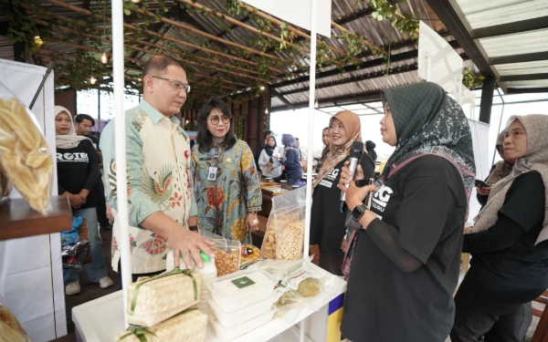 Thumbnail Berita - Melalui Proteg, Guru Honorer Tak Sekadar Mengajar, tetapi Juga Berwirausaha