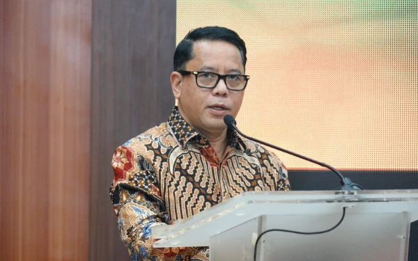 Thumbnail Berita - Sekjen Kemenag Tegaskan Komitmen Sejahterakan Guru Madrasah di Jatim