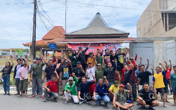 Thumbnail Berita - Warga Bendogerit Kota Blitar Tolak Pembongkaran Pos Kamling Jadul