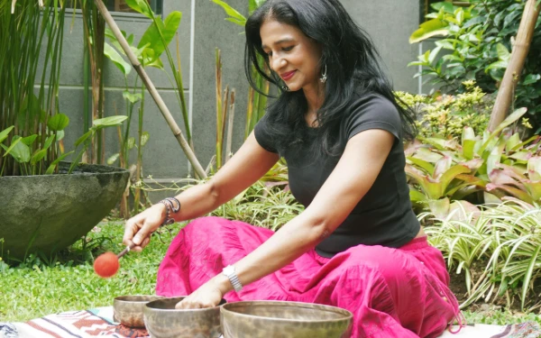 Thumbnail Berita - Grand Mercure Malang  Mirama Hadirkan Singing Bowl Sound Healing untuk Kesehatan Mental dan Fisik