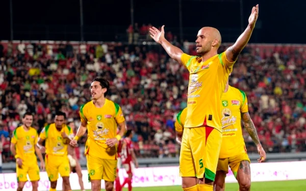 Persebaya Lumat Tuan Rumah Bali United 1-3, Perovic Cetak Gol dengan Kepala Berbalut Perban