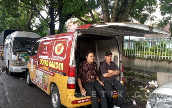 Thumbnail Berita - Ocean Garden Bagikan 10 Ribu Nasi Kotak di Mujahadah Kubro 1 Abad NU