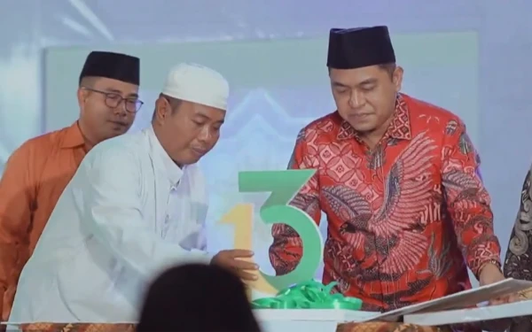 Thumbnail Berita - Dihadiri Ketua DPRD Pamekasan, Opening Pentas Akbar Santri Ponpes Al-Mawardi Berlangsung Meriah