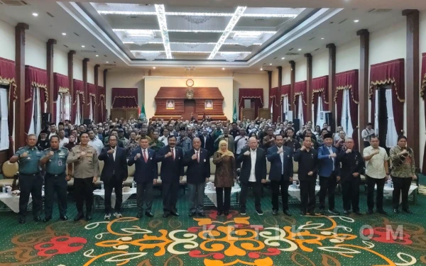 Thumbnail Berita - M Nabil Resmi Dilantik, Khofifah dan Ketum KONI Pusat Titip Pesan Penting