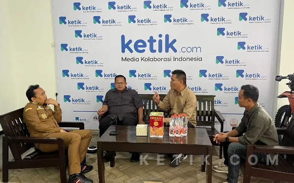 Momen HPN, Waka II DPRD Kota Malang Trio Agus Sambangi Graha Ketik.com