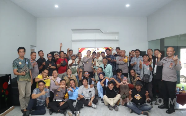 Thumbnail Berita - Polres Situbondo Bersama Insan Pers Peringati HPN Tahun 2026