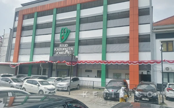 Thumbnail Berita - Tambahan Gaji PPPK Paruh Waktu RSUD Jombang dari Bupati Belum Cair Dua Bulan, Tenaga Kesehatan Mengeluh