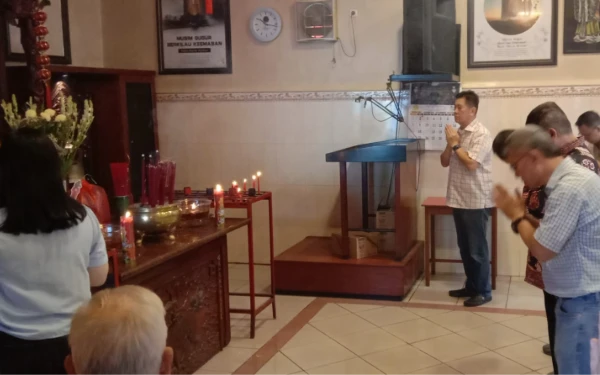 Thumbnail Berita - Hormati Ramadan, Kelenteng Eng An Kiong Malang Batasi Perayaan Imlek 2026