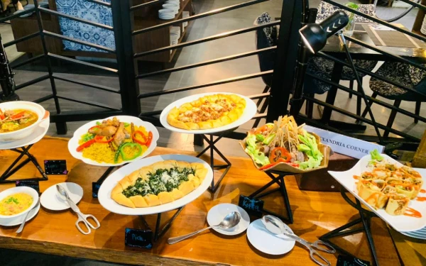 Thumbnail Berita - Iftar Rasa Timur Tengah di Surabaya, Mercure Surabaya Grand Mirama Hadirkan Taste of Alexandria