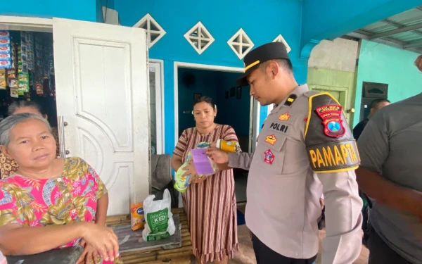 Thumbnail Berita - Beri Nama Clara, Surat Menyentuh dari Terduga Orang Tua untuk Bayi Dibuang di Jember Bikin Haru