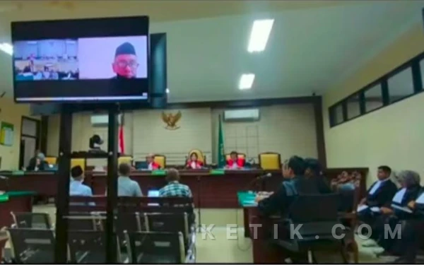 Thumbnail Berita - Kuasa Hukum Minta IF Dihadirkan sebagai Saksi dalam Sidang Kasus Korupsi BUMD Bangkalan