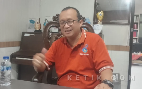 Thumbnail Berita - 1 Keluarga 1 Sarjana, Program Besutan Bupati Brebes Sukses Kuliahkan 660 Orang