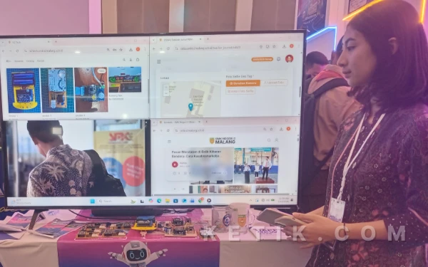 Thumbnail Berita - Pelajar SMKN 2 Malang Ciptakan Robot Mobil Berbasis IoT, Curi Perhatian di Expo & Expose 2026