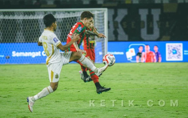 Thumbnail Berita - Bernardo Tavares Bongkar Penyebab Kekalahan Persebaya 1-2 dari Bhayangkara FC