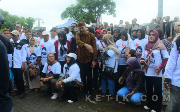 Thumbnail Berita - Pengurus DPD Brebes Kerahkan Puluhan Armada Bus Sambut Kirab Budaya PSI di Tegal