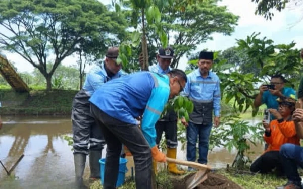 Thumbnail Berita - Peringati HPSN, MUI dan Pemkot Malang Tegaskan Fatwa Haram Buang Sampah di Sungai