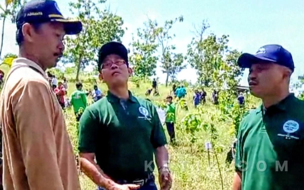 Thumbnail Berita - Ketua PPDI Tulungagung  di Giat Tanam Seribu Pohon: Jangan Kasih Air Mata tapi Mata Air Buat Anak Cucu Kita