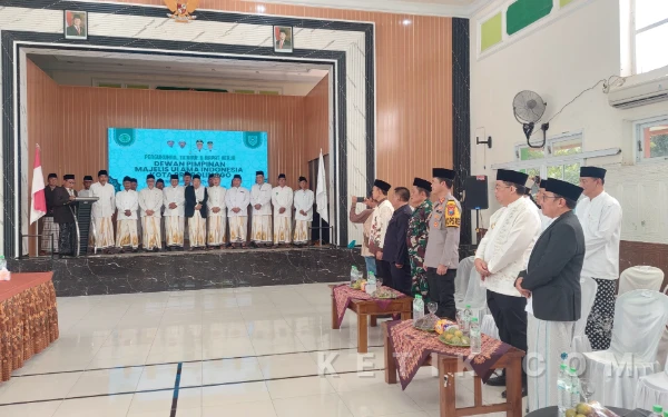 Thumbnail Berita - Kukuhkan 168 Pengurus, MUI Kota Probolinggo Siap Rumuskan Program Strategis 5 Tahun ke Depan