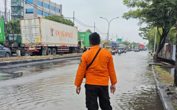 Thumbnail BPBD Surabaya Sebut Banjir di Osowilangun Bukan Rob, Ini Penjelasannya