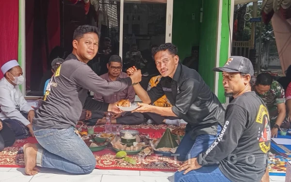 Thumbnail Berita - Resmikan Kantor di Melirang Bungah, Pasus Brako Nusantara Wadahi Aspirasi Warga dan Fokus Berdayakan Pemuda