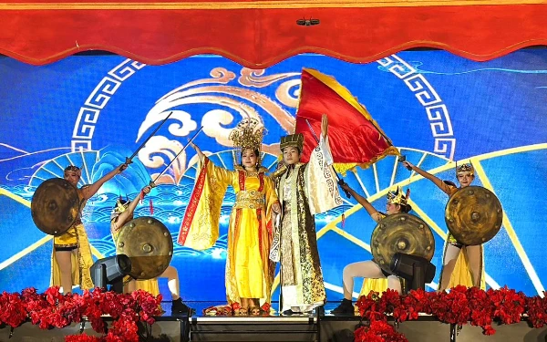 Thumbnail Berita - Kilau Semangat Kuda Api Warnai Malam Imlek 2026 di Mercure Surabaya Grand Mirama