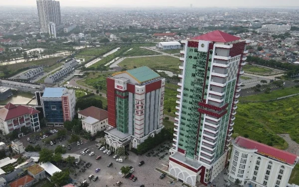 Thumbnail Berita - S1 Ilmu Hukum UMSURA Buka Gelombang II, Tersedia Beasiswa Influencer hingga Tahfidz!