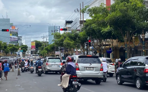 Thumbnail Antisipasi Kemacetan Ngabuburit, Dishub Kota Malang Perketat Pengawasan Parkir di Kayutangan Heritage