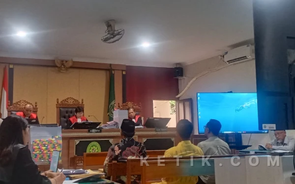 Thumbnail Berita - Saat Saksi JPU "Terkesan" Berbalik Meringankan Terdakwa Sri Purnomo