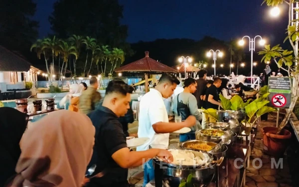 Thumbnail Berita - Grand Whiz Hotel Trawas Siapkan Paket Buka Puasa dengan Berbagai Menu Spesial