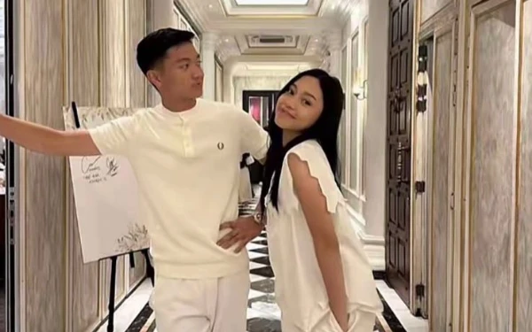 Thumbnail Berita - Aktivitas Gendis Ditangguhkan, JKT48 Ambil Langkah Tegas Usai Foto Viral