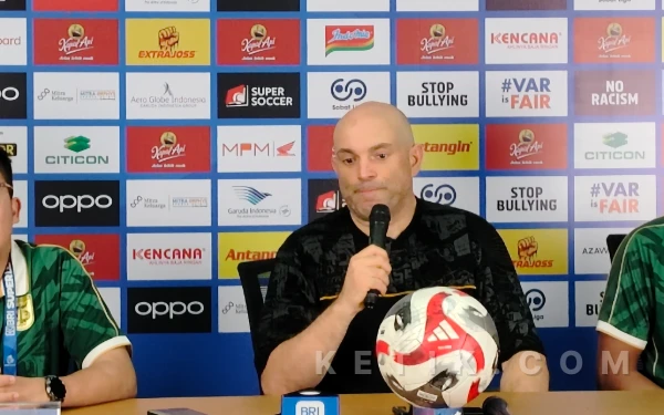 Thumbnail Berita - Banyak Pemain Kurang Bugar, Bernardo Tavares Berharap Dewi Fortuna Berpihak ke Persebaya