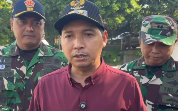 Thumbnail Berita - Tindak Lanjuti Instruksi Presiden Prabowo, Pemkot Madiun Kerja Bakti Wujudkan Program Indonesia ASRI