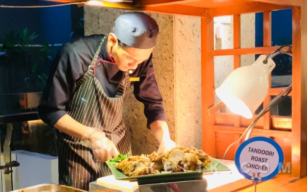 Thumbnail Berita - Menikmati Royal Mediterranean Iftar di Swiss-Bellin Manyar Surabaya, Ada Sajian Mediterania hingga Photo Booth Gratis