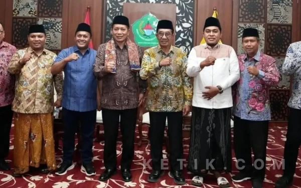 Thumbnail Berita - Menkop RI Berkunjung ke Pamekasan, Bupati Kholilurrahman Sampaikan Progres Koperasi Merah Putih