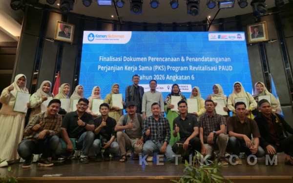 Thumbnail Berita - Disdikbud Aceh Singkil Teken PKS Revitalisasi PAUD 2026 di Medan