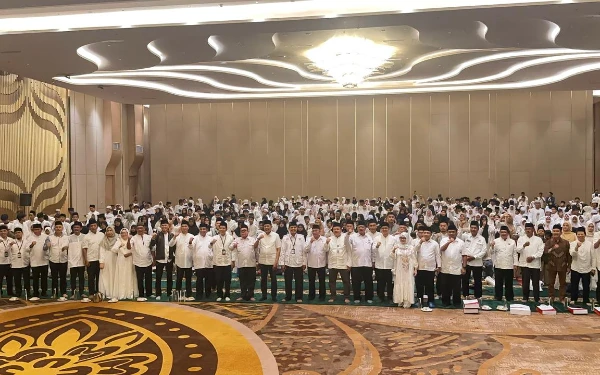 OJK Malang dan Baznas Gelar Edukasi Keuangan Syariah untuk Ribuan Anak Yatim Duafa