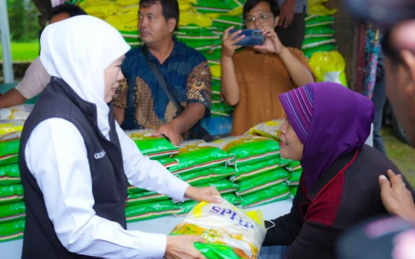 Thumbnail Berita - Harga Sembako Turun! Pasar Murah Singosari di Kabupaten Malang Diserbu Warga