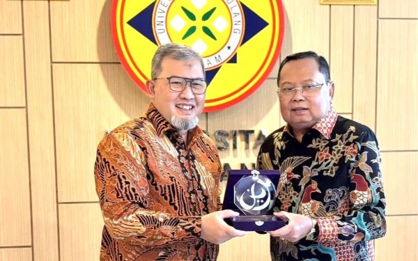 Thumbnail Berita - Dorong Pengembangan Pendidikan, Bank Muamalat Teken Mou dengan Universitas Pamulang