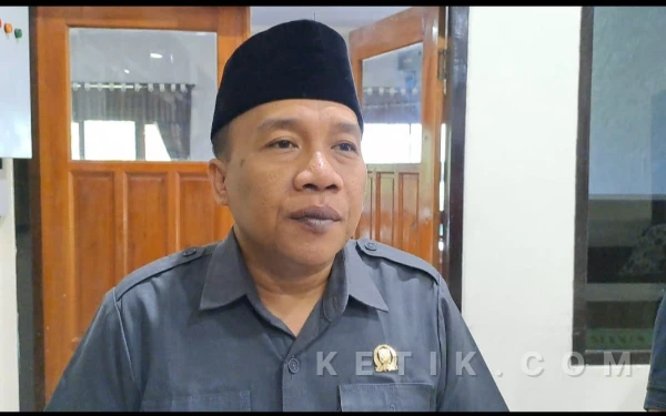 Thumbnail Berita - Semua Fraksi DPRD Trenggalek "Amini" Raperda Jaminan Sosial Ketenagakerjaan