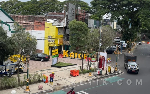 Thumbnail Berita - Beri Catatan Kritis, DPRD Kota Malang Ingatkan Risiko Proyek Skywalk Mangkrak dan Kumuh