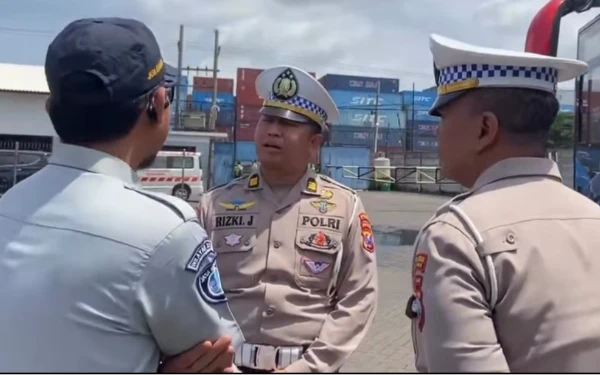 Thumbnail Pastikan Mudik 2026 Aman, Jasa Raharja dan Polda Jatim Gelar Ramp Check Bus di Surabaya