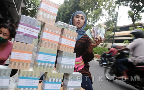 Thumbnail Berita - Catat! Lokasi Penukaran Uang Baru 2026 di Surabaya dan Jatim, Jadwal dan Cara Daftar Online