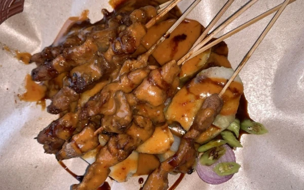 Thumbnail Berita - Mengejar Sensasi Lidah: 4 Spot Kuliner Ekstrem di Malang Raya yang Wajib Dicoba