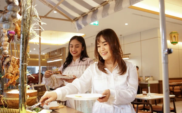 Thumbnail Berita - Ramadan Festival di Atria Hotel Malang, Iftar Makin Hangat dengan Live Music & Menu Nusantara–Arab–Asia juga Berhadiah Sepeda Motor