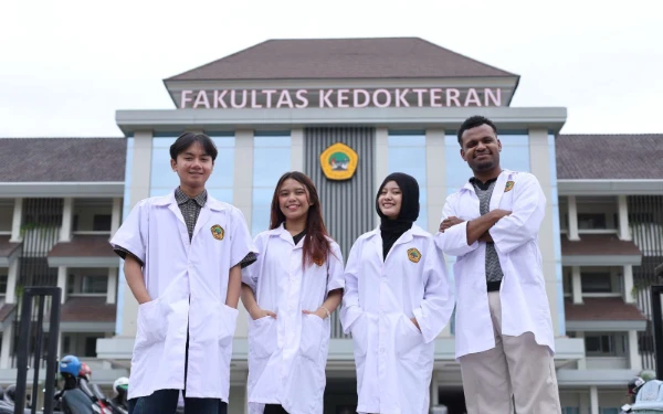 Thumbnail Berita - FK UNTAG Surabaya Raih Akreditasi  LAM-PTKes, Perkuat Mutu Pendidikan Dokter
