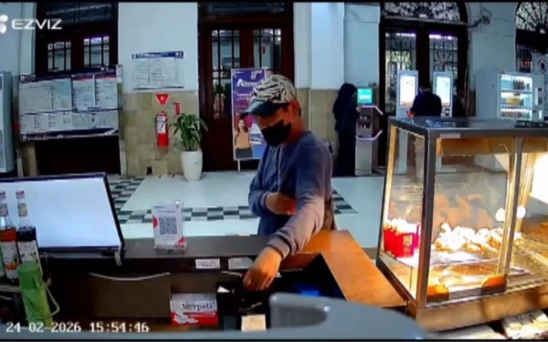Viral Ponsel Pedagang Ayam di Stasiun Gubeng Lama Digondol Maling, Korban Sempat Curiga