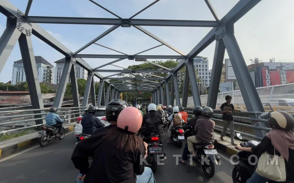 Thumbnail Kota Malang Siaga Lonjakan Arus Lebaran 2026, Dishub Waspadai Titik Rawan Macet di Pusat Belanja