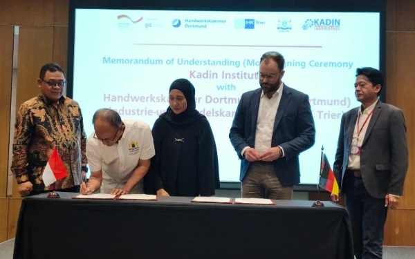 Thumbnail Berita - Tanda Tangani MoU! Kadin Institute Kerja Sama Pemagangan di Jerman dengan HWK Dortmund dan IHK Trier